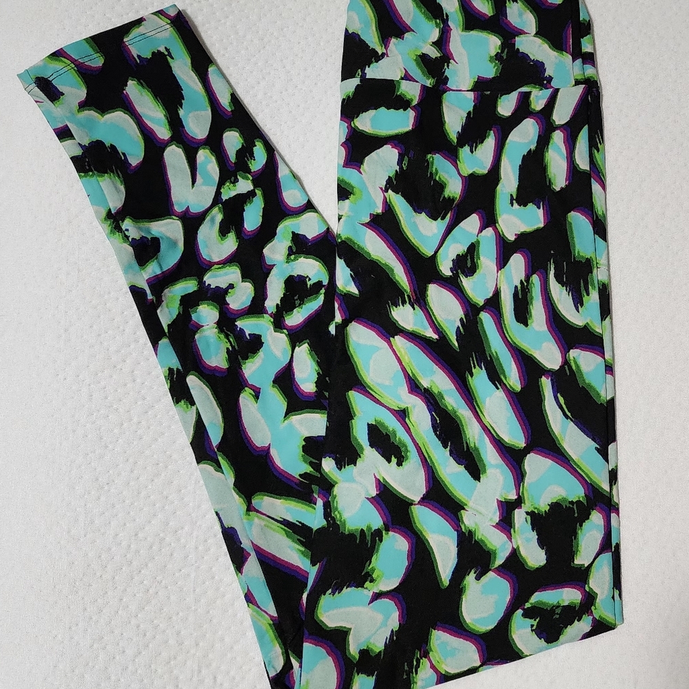 Lularoe TC Leggings Leopard Print Lisa Frank colors